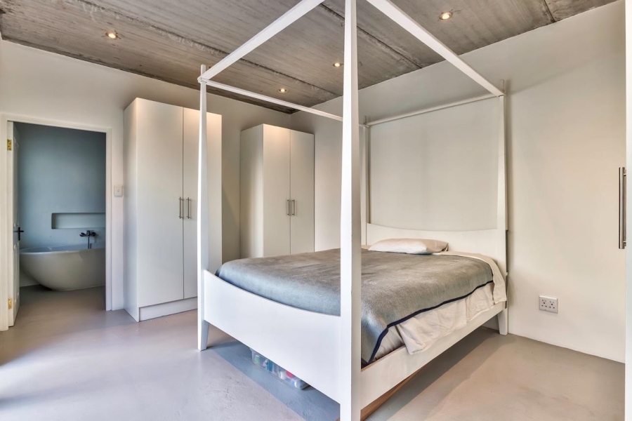 4 Bedroom Property for Sale in Gardens Western Cape